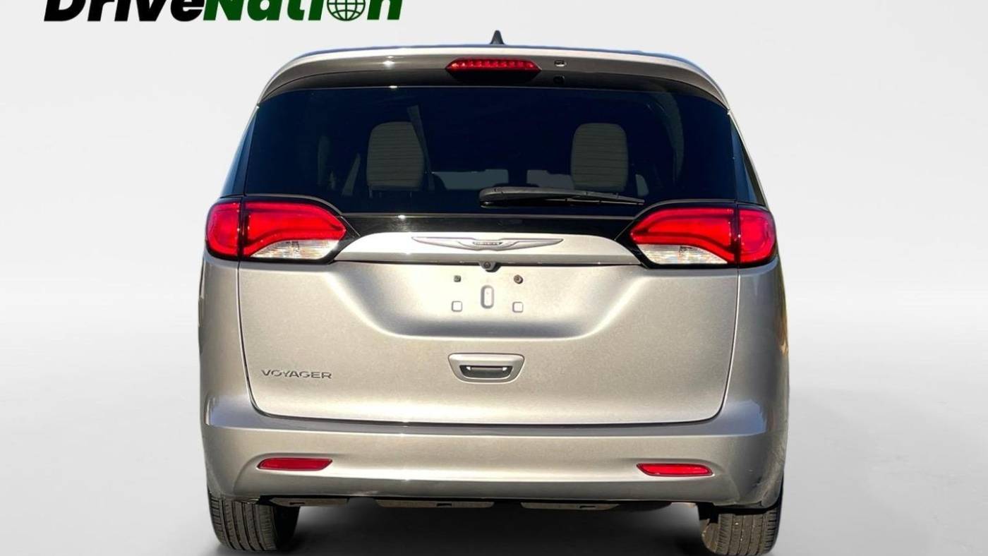 2021 chrysler voyager lxi