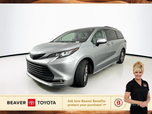 2022 toyota sienna xle