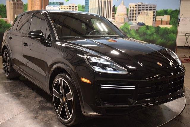 2023 porsche cayenne turbo