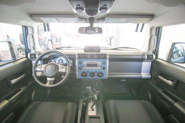 2013 toyota fj cruiser base 4x4 4dr suv 6m for sale in anchorage, alaska