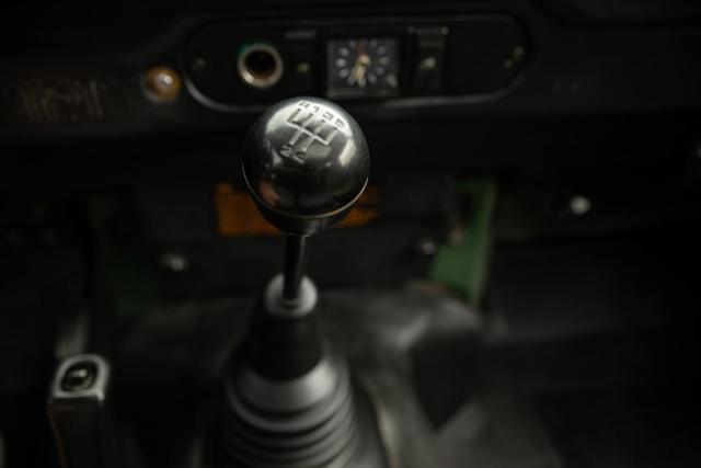 1994 land rover defender 90