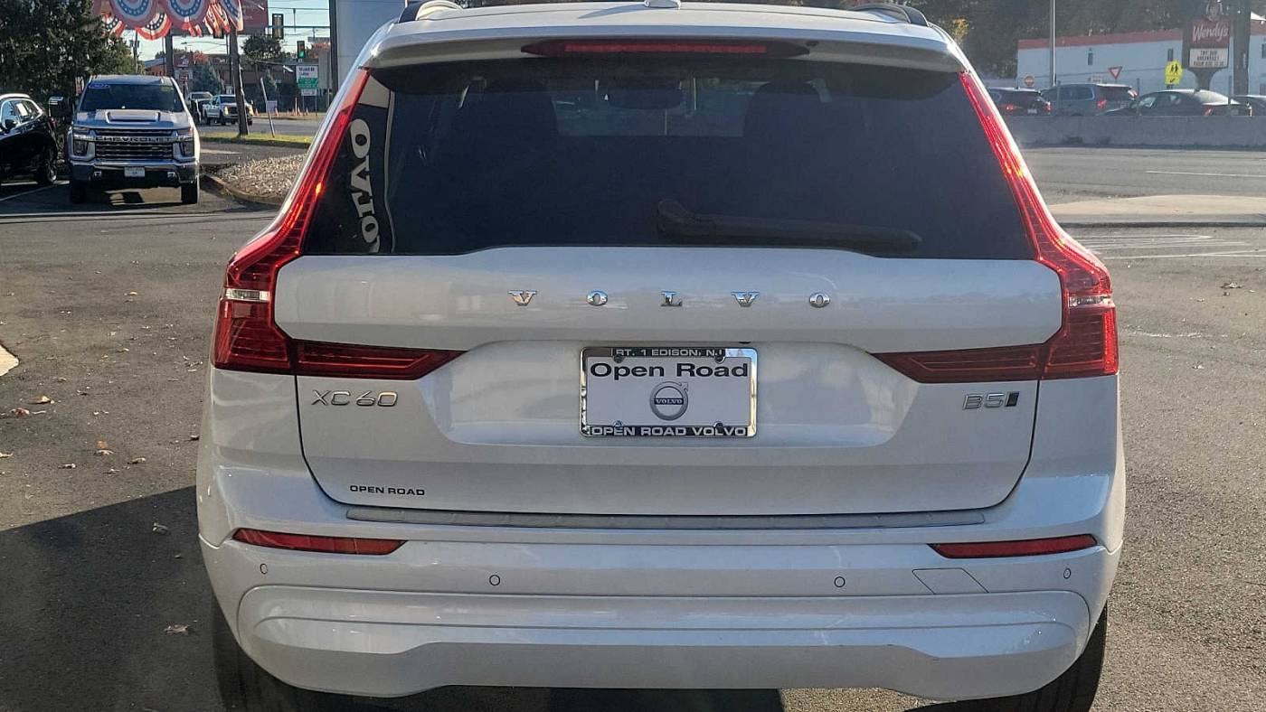 2023 volvo xc60 b5 core