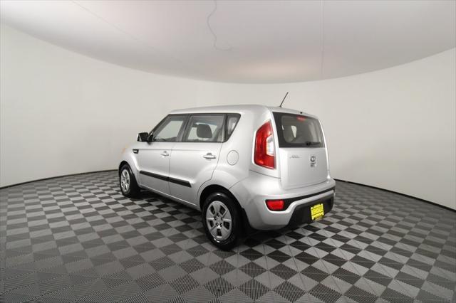 2013 kia soul base