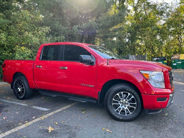 2021 nissan titan sv