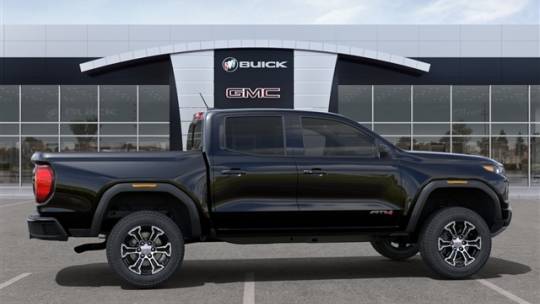 2024 GMC Canyon