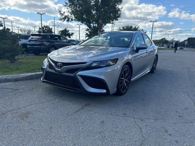 2021 toyota camry se