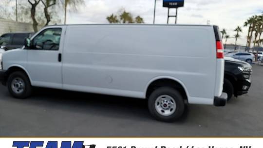 2023 GMC Savana