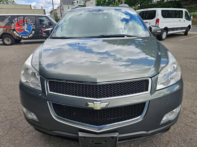 2011 chevrolet traverse lt