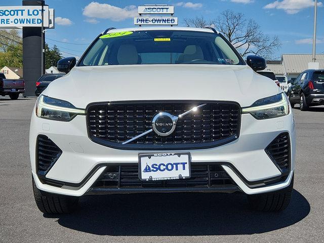 2024 volvo xc60 recharge plug-in hybrid t8 ultimate dark theme