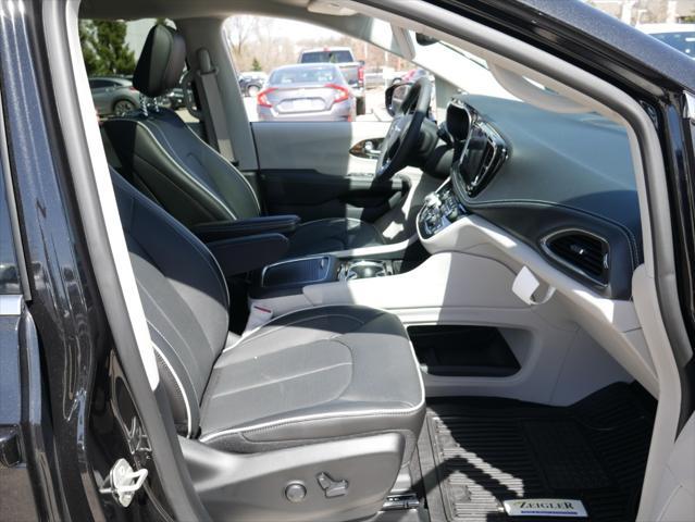 2023 chrysler pacifica limited