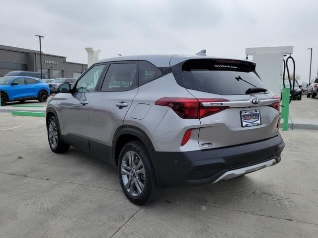 2021 kia seltos lx