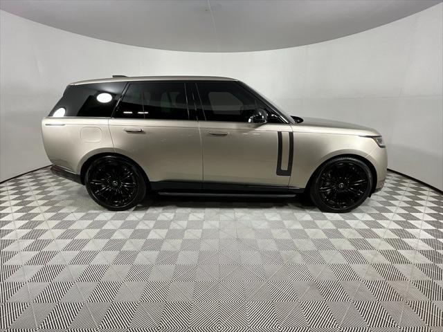 2023 land rover range rover p530 se