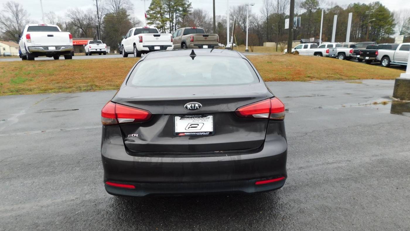 used 2018 kia forte lx $5,995great deal 215,018 mi. location: dalton