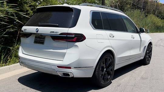 2025 BMW X7