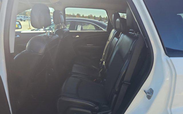 2020 dodge journey crossroad