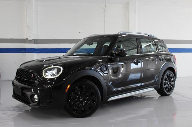 2022 mini countryman cooper s loaded, touchscreen navigation, apple carplay, power seats, signature trim, premium pkg, msrp $38,350