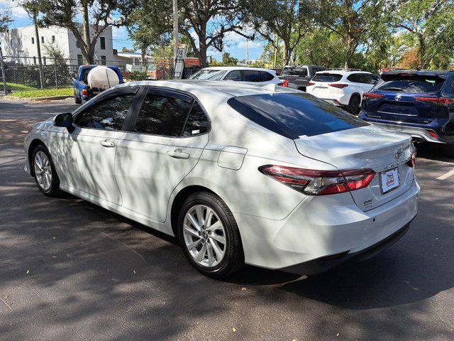 2023 toyota camry le