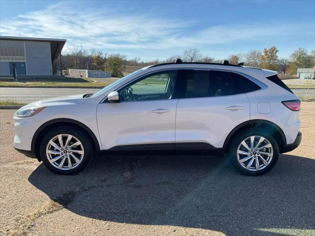 2022 ford escape titanium