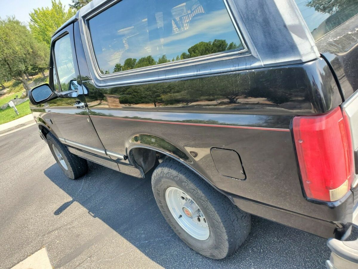 1993 bronco xlt 5.8 liter black grey leather ca no rust!!!!! 2 owner