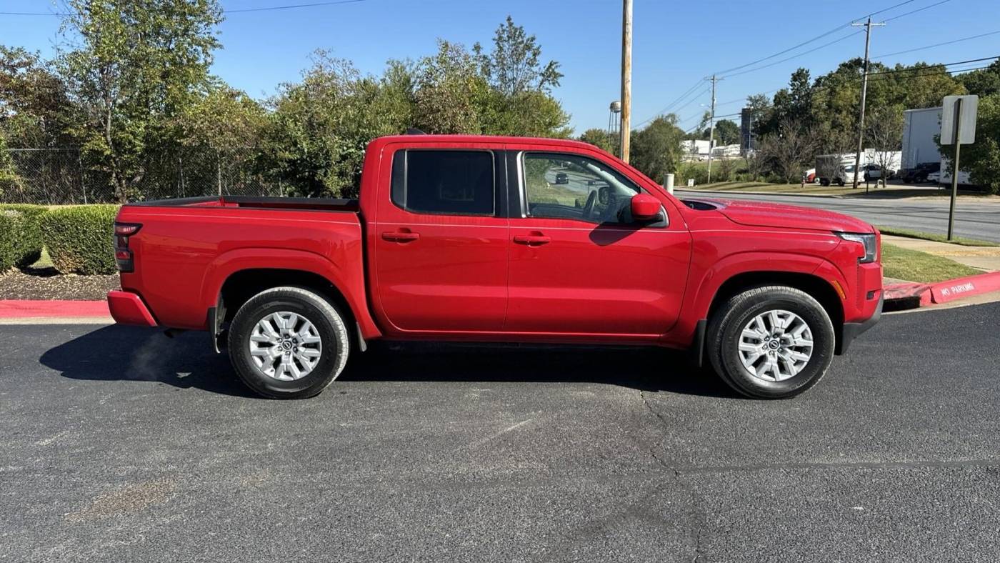 2022 nissan frontier sv