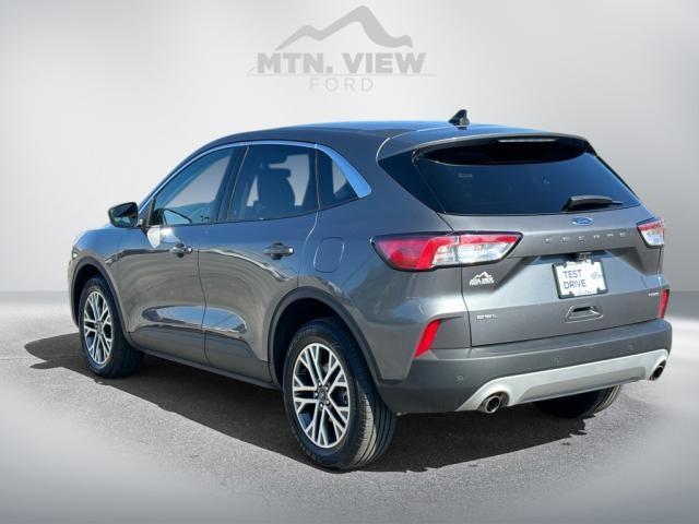 2022 ford escape sel