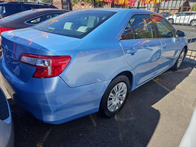 2014 toyota camry se