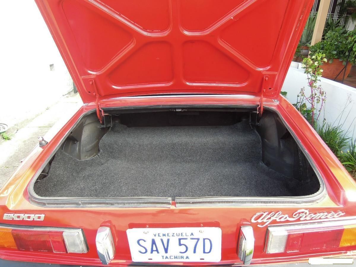 1975 alfa romeo spider veloce convertible 2-door 2.0l