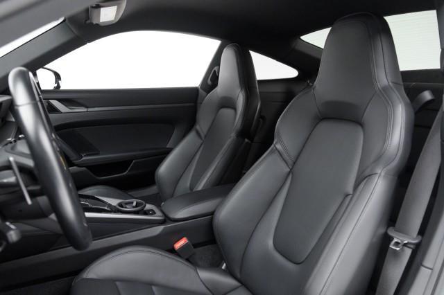 2021 porsche 911 carrera