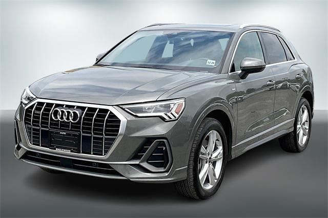 2024 audi q3 45 s line premium plus
