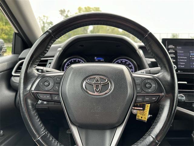 2021 toyota camry se