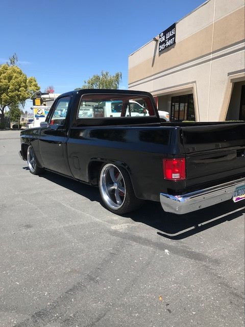 1982 chevrolet c10 5.3 vortec. motor swap 20" boss wheels red interior