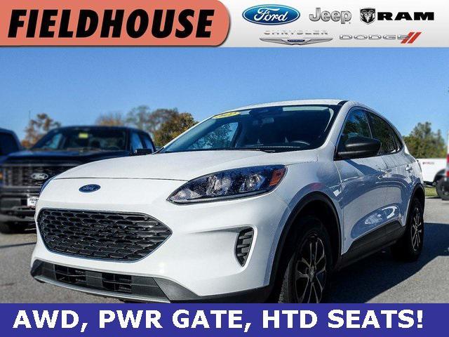 2022 ford escape se