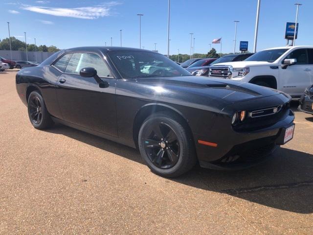 2023 dodge challenger sxt