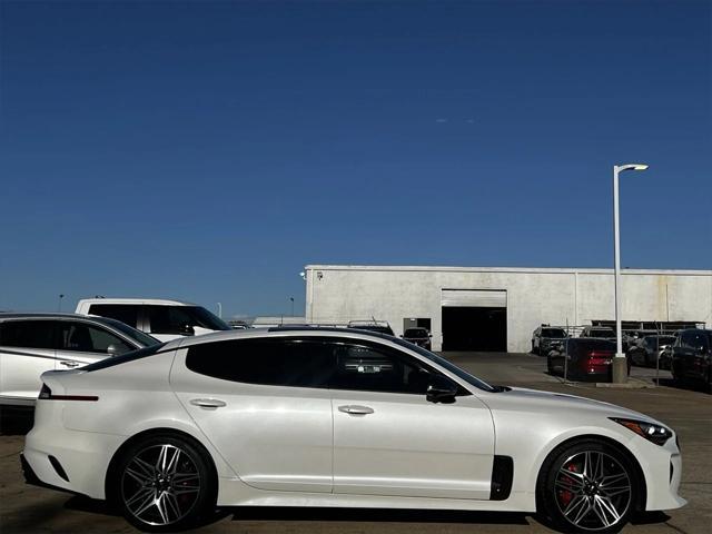 2022 kia stinger gt2