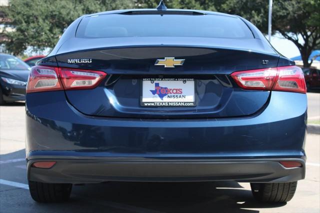 2022 chevrolet malibu fwd lt