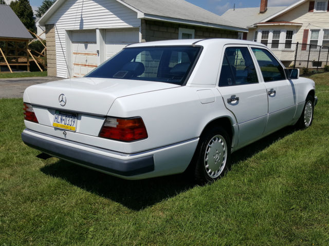 1992 mercedes-benz 300d diesel sunroof new tires original paint sony w/bluetooth