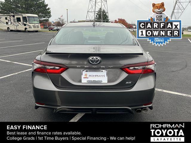 2024 toyota camry se