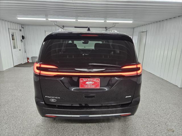 2021 chrysler pacifica touring awd