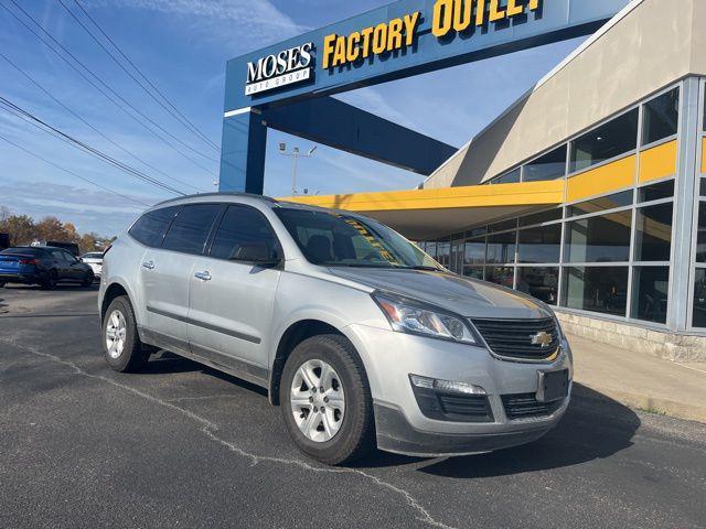 2017 chevrolet traverse ls
