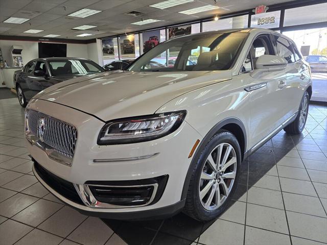 2019 lincoln nautilus select