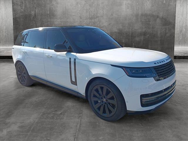2023 land rover range rover p400 se