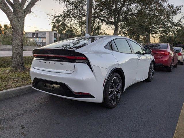 2024 toyota prius xle