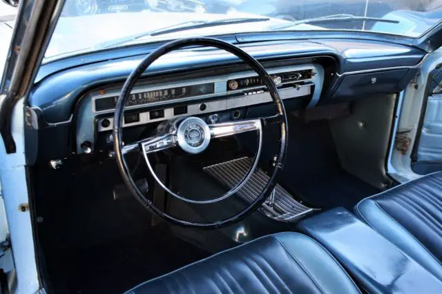 bucket seats & rare center console dual exhaust