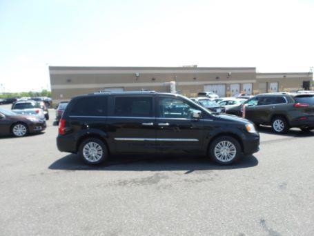 2014 chrysler town and country limited limited 4dr mini-van for sale in newark, delaware