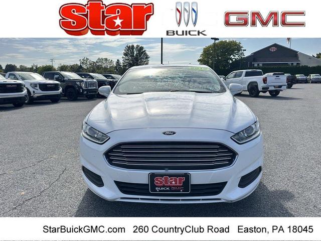 2016 ford fusion se