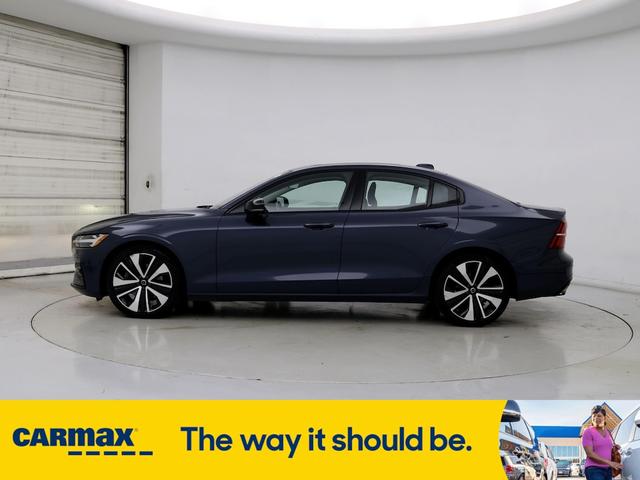 2022 volvo s60 b5 momentum