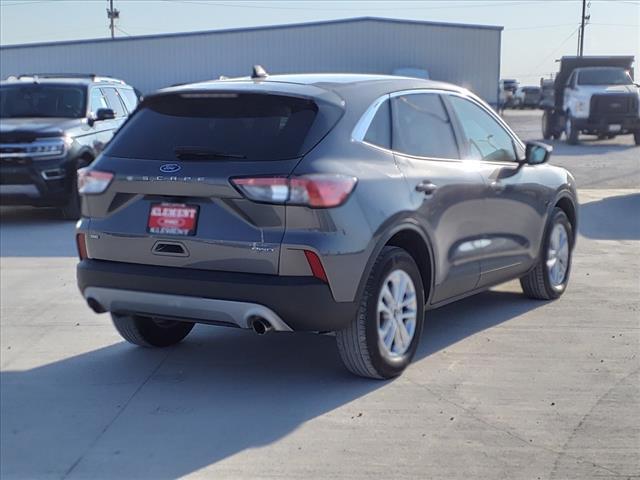 2021 ford escape se