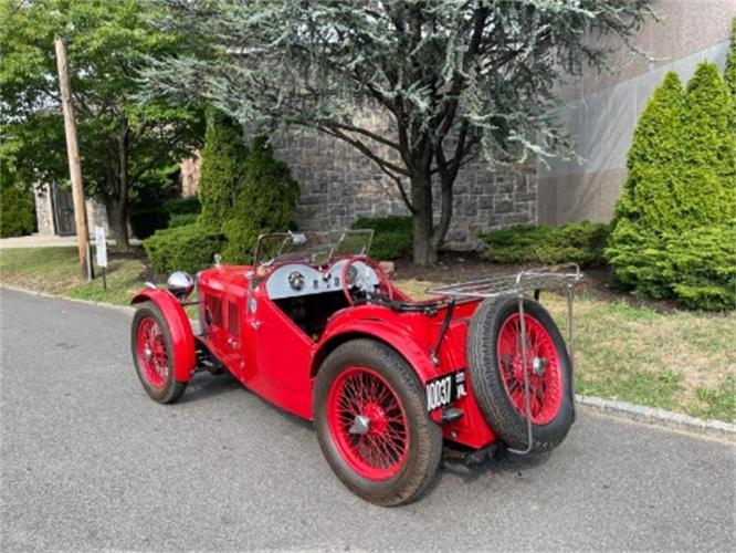 1932 mg antique in astoria, new york