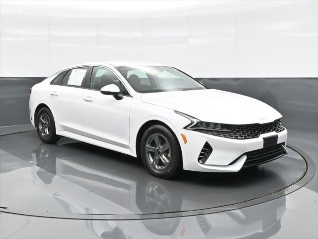 2022 kia k5 lxs