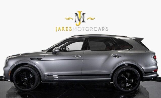 2021 bentley bentayga v8 ($225,620 msrp) *black specification* *touring spec*